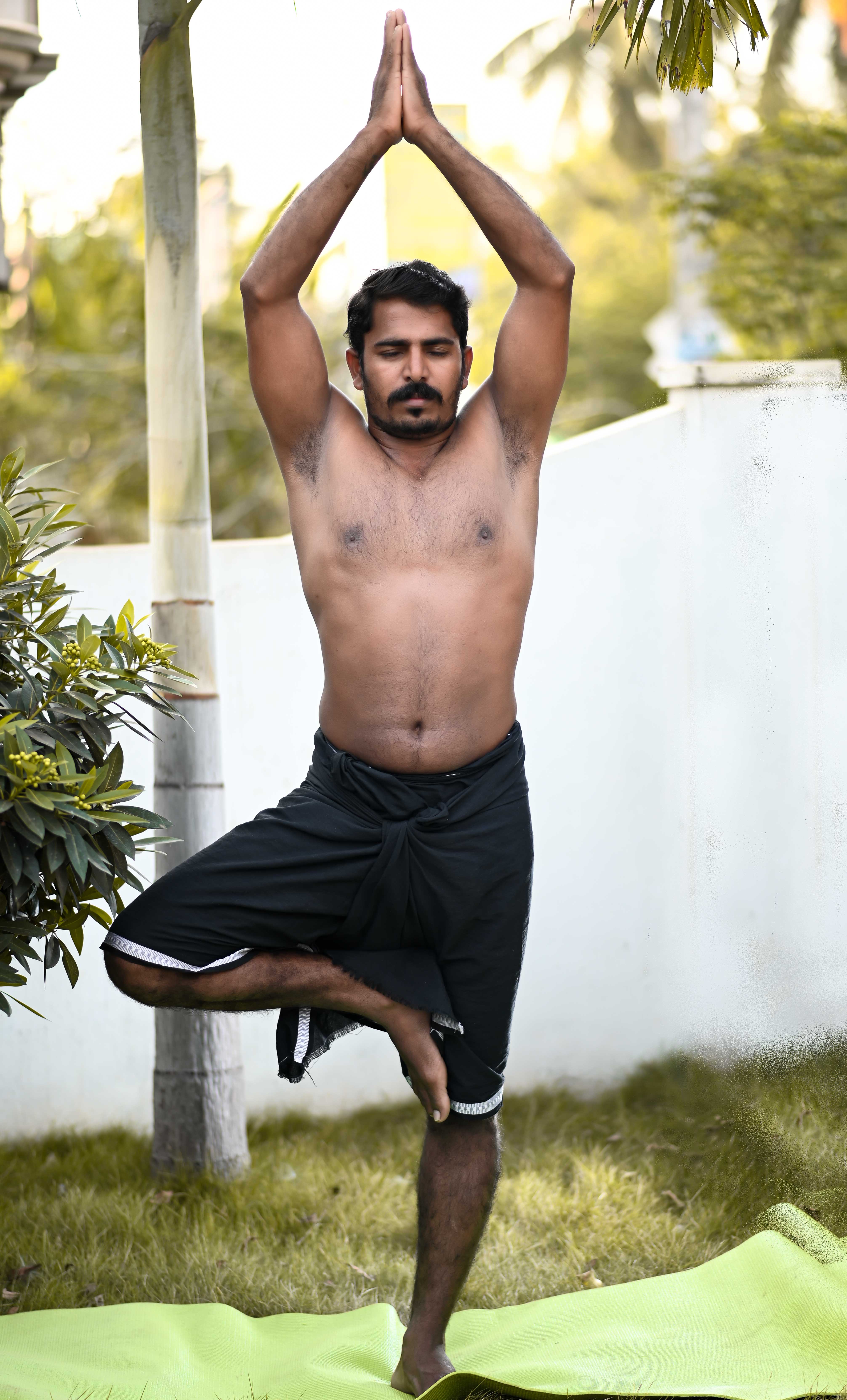 Vrikshashana - Standing Yoga  